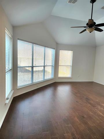 Building Photo - 1433 Woodmont Dr