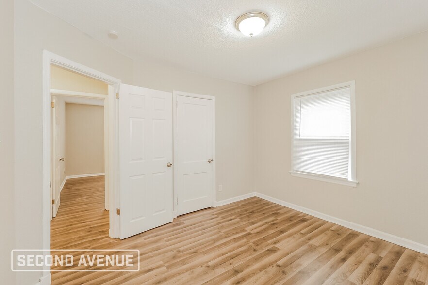 Building Photo - 4412 Kensington Ave