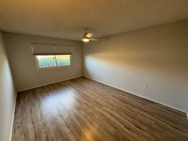 Building Photo - 55+ Sun City Home