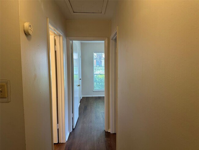Building Photo - 5504 Chadwyck Dr