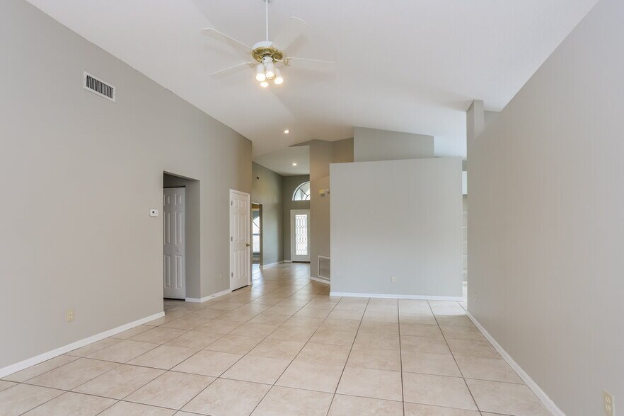 Building Photo - 4425 Preston Woods Dr