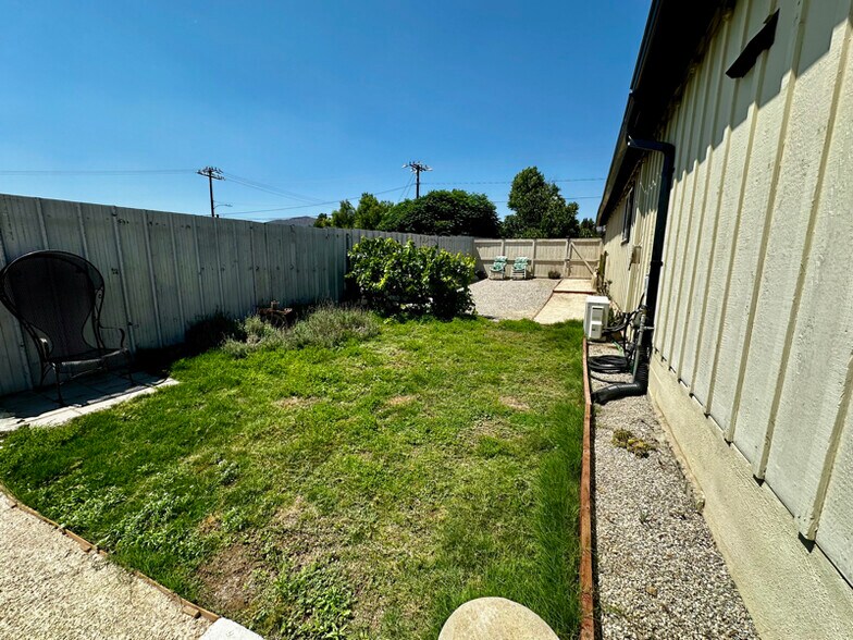 Building Photo - 39823 Dutton St