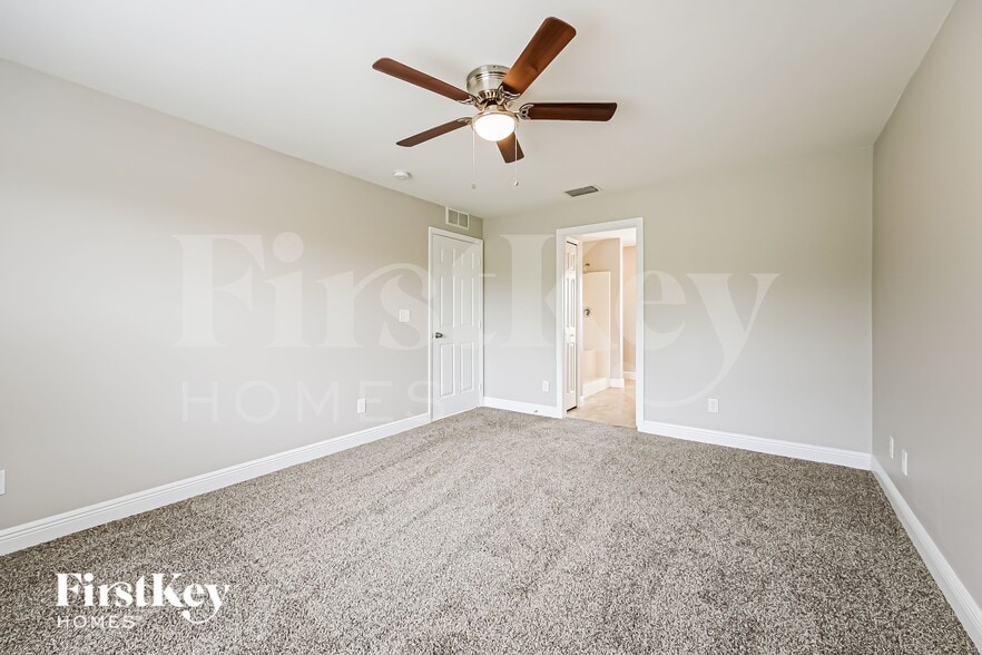 Building Photo - 3734 11th St W