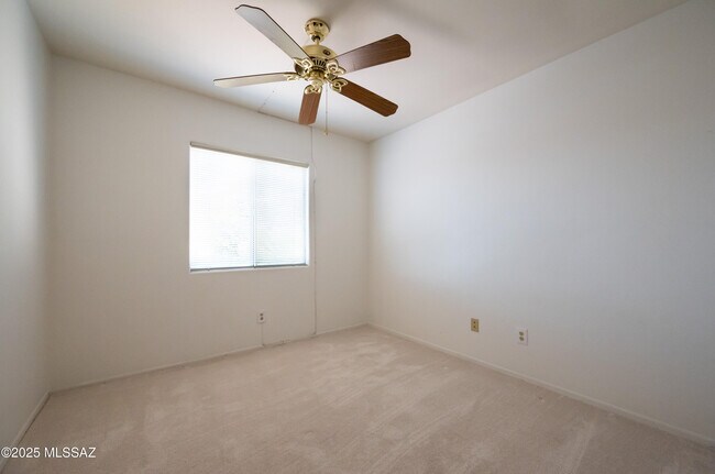 Building Photo - 4339 E Samantha Dr