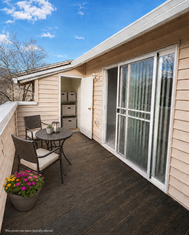 Building Photo - FREE August Rent! Spacious 1-Bedroom with Vaulted Ceilings & In-Unit Laundry!