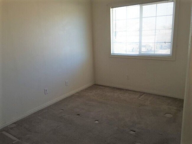 Building Photo - 1655 Orchard Cove Dr