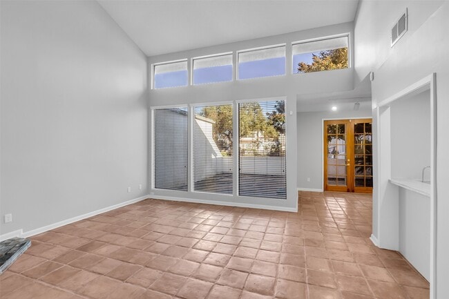 Building Photo - 7655 S Braeswood Blvd