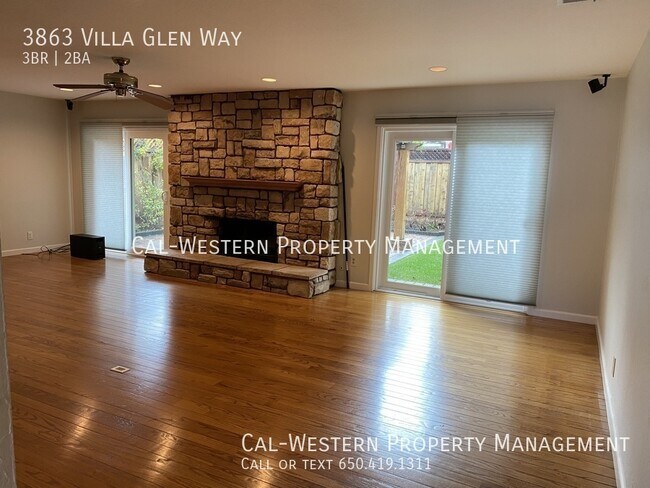 Building Photo - 3863 Villa Glen Way