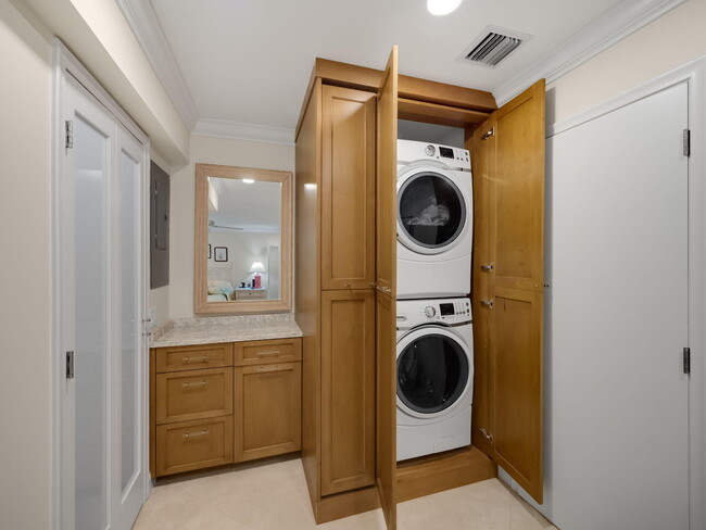 Building Photo - 302 Cedar Key Cir