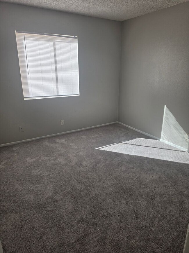 Building Photo - Beautiful 3bedroom/1 bath Home For Rent