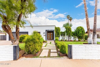 Building Photo - 1963 E Loma Vista Dr