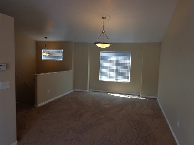 Building Photo - 754 Durham Dr