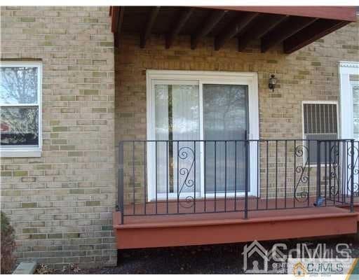 Building Photo - 187 Evergreen Rd