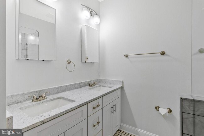 Building Photo - 1620 Massachusetts Ave SE