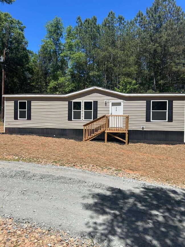Building Photo - New construction 3 bedroom home in Anderson, SC.