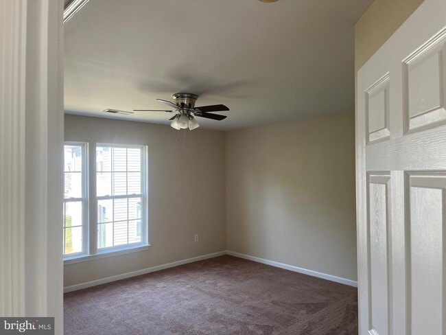 Building Photo - 12432 Gemstone Dr