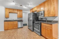 Building Photo - 918 N 26th St