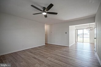 Building Photo - 20 Deborah Ln