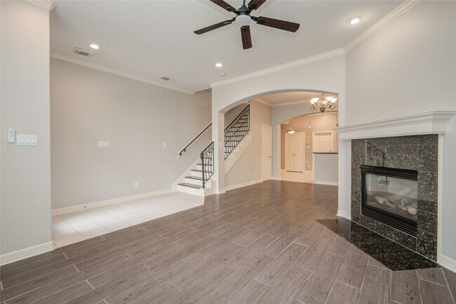 Building Photo - 13619 Brookbluff Ln