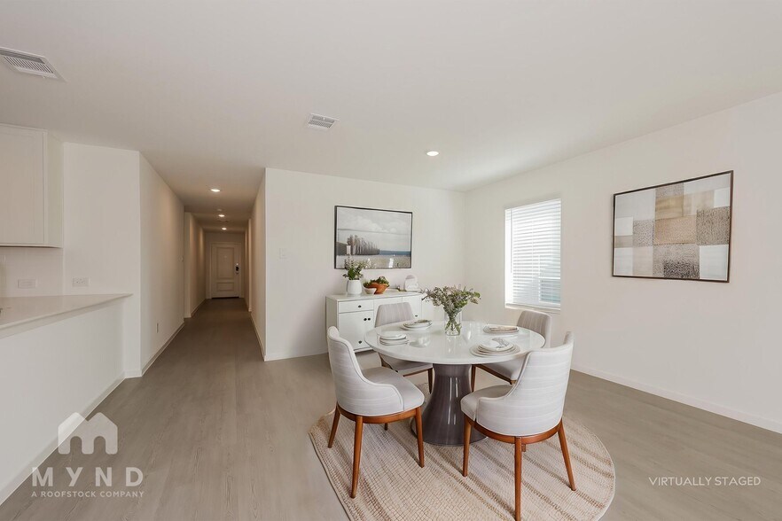 Building Photo - 2724 River Knl Ln