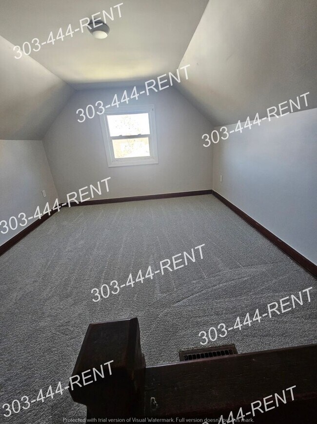 Building Photo - PE500
