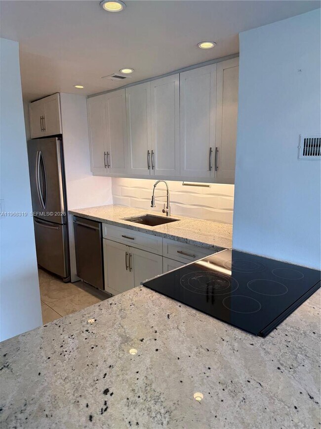 Building Photo - 880 NE 69th St