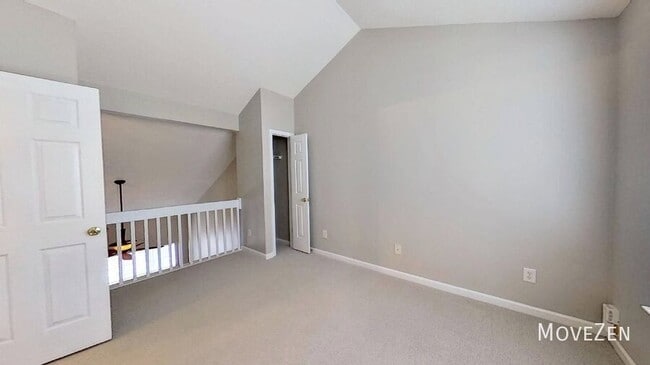 Building Photo - 255 Luzelle Dr