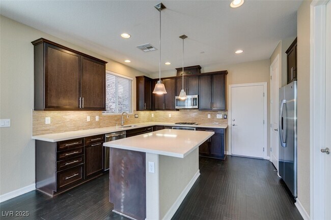Building Photo - 1441 Brushback Ave