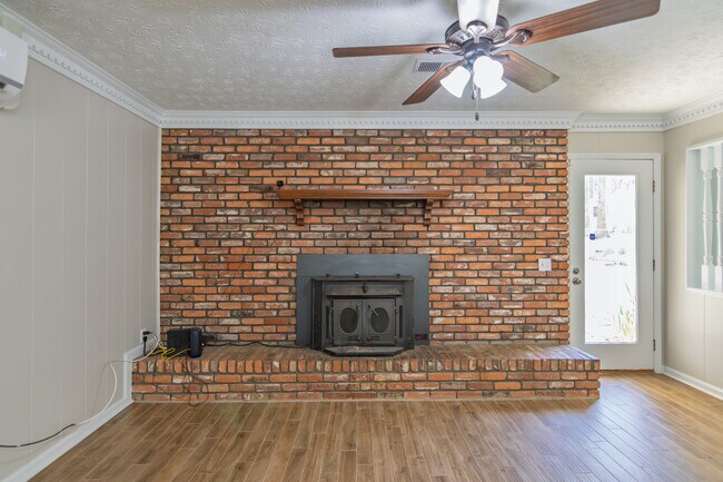 Building Photo - 1026 Denney Rd