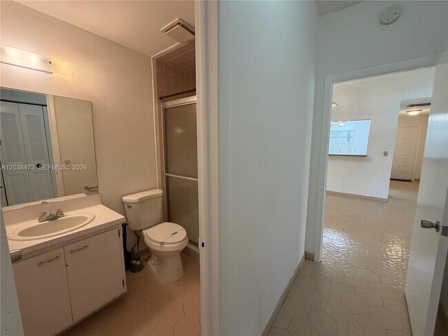 Building Photo - 1540 NW 93rd Ave