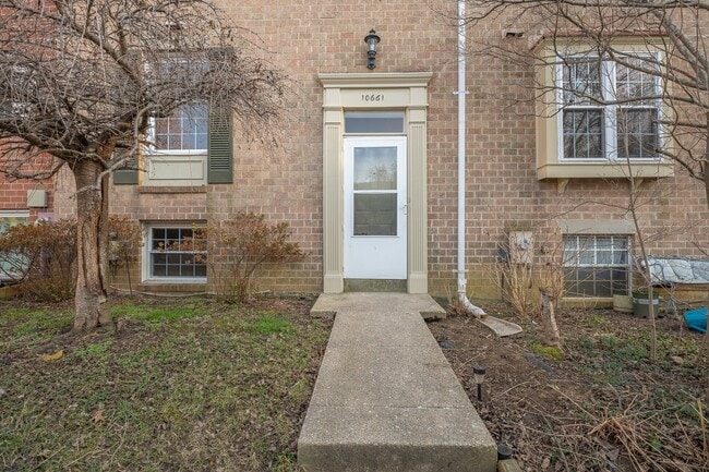 Building Photo - 10661 High Beam Ct