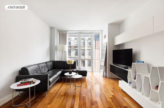 Building Photo - 130-132 W 20th St