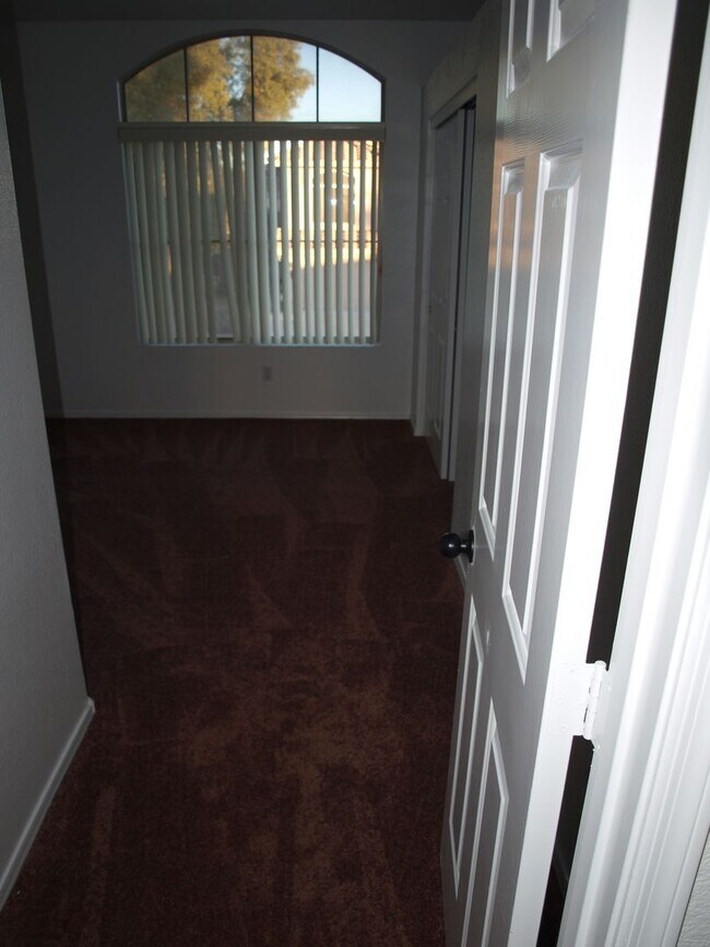 Building Photo - 15007 W Evening Star Trail