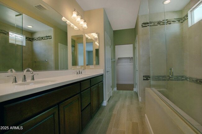 Building Photo - 16931 W Holly St