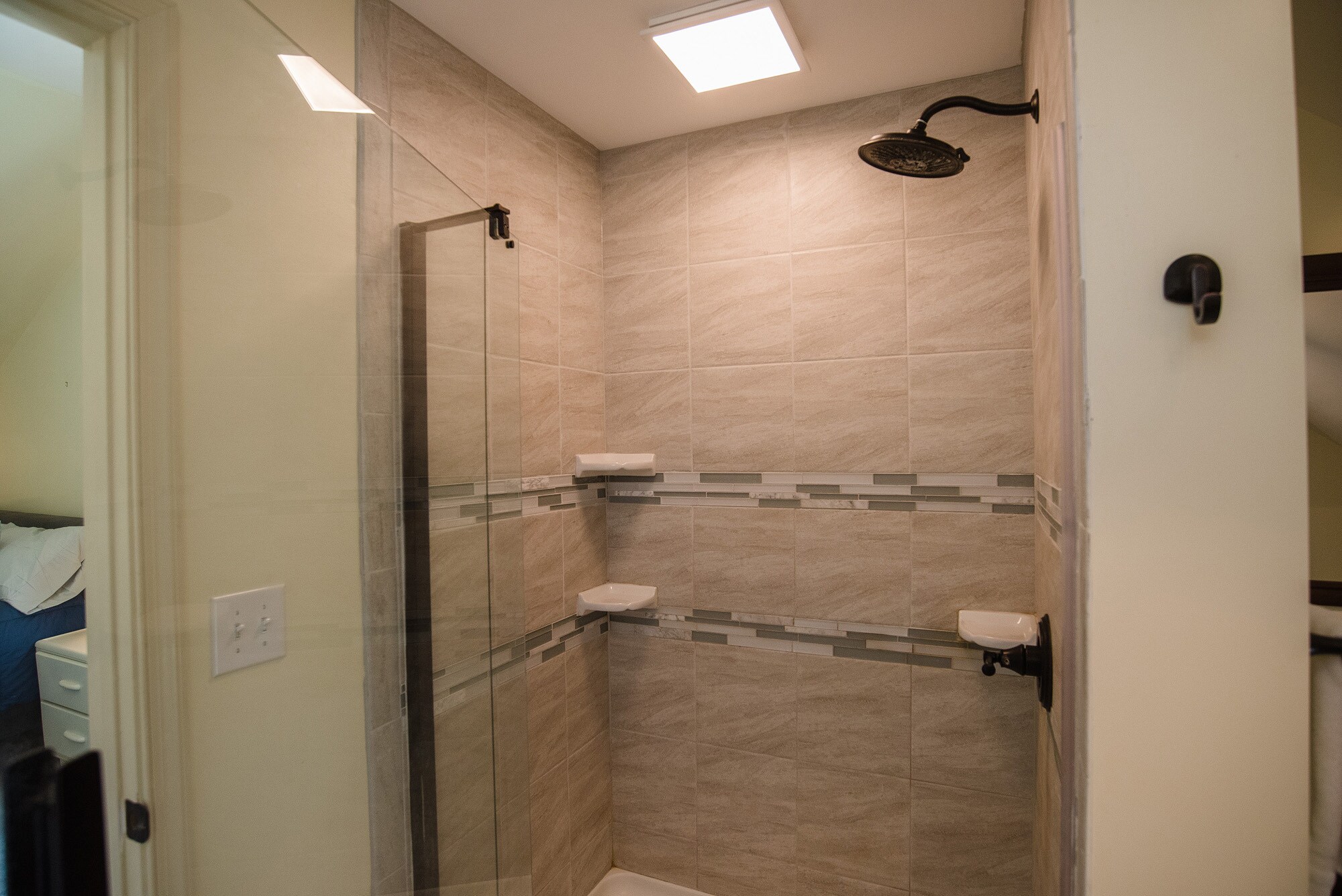 Walk-in shower in the en-suite bathroom kn the MBR - 5277 Main St