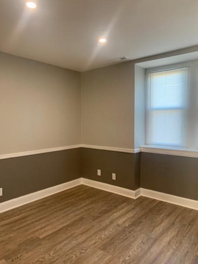 Building Photo - Amazing 2 bed 2 bath Near Cooper Hospital