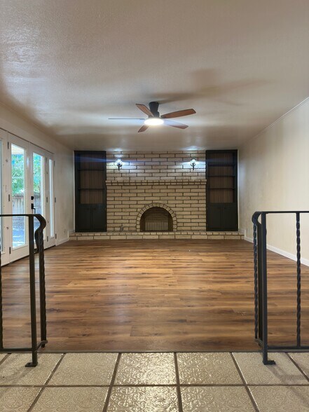 Building Photo - 3413 Shelley Ct