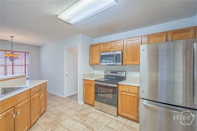 Building Photo - 114 Laurens Ln