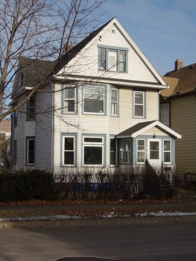 Primary Photo - 108 N 28th Ave W