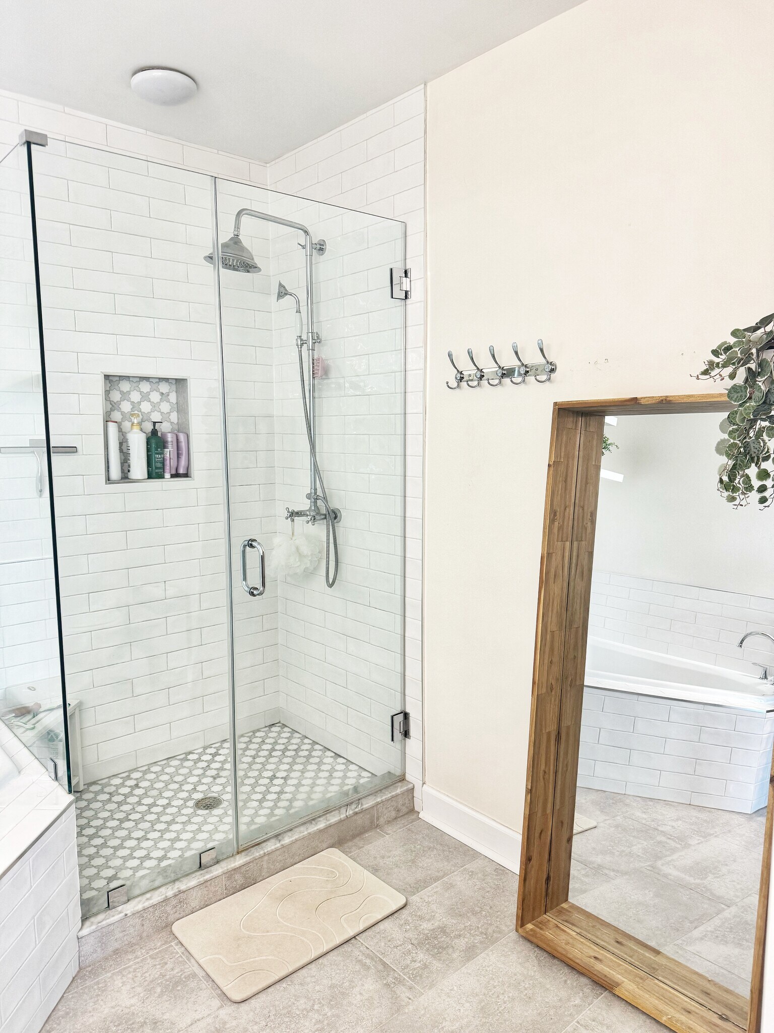 Master bathroom - 22795 Settlers Trail Ter