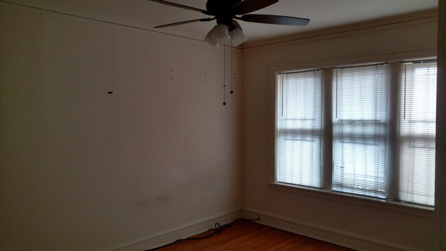 Building Photo - Work from Home? Big Four Room 1 (or 2) Bedroom or Office