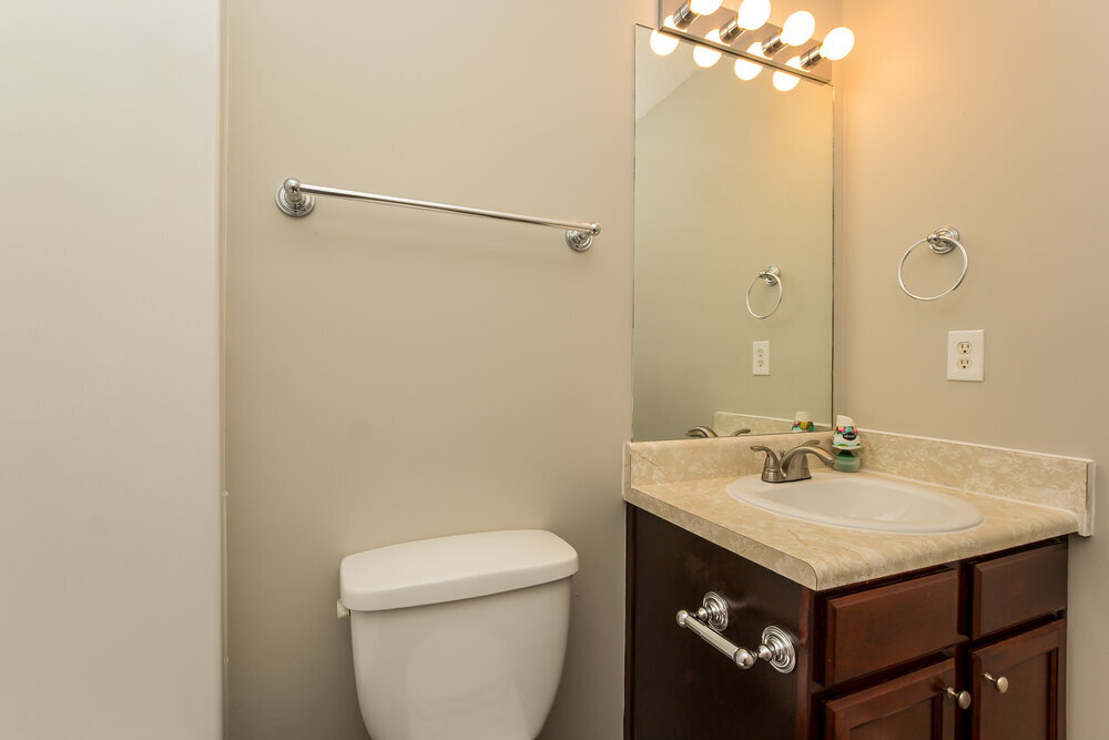 Building Photo - 6973 Foxmoor Way