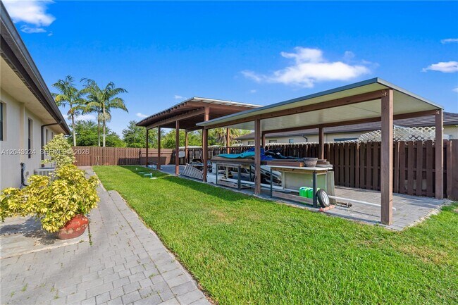 Building Photo - 21365 SW 177th Ave
