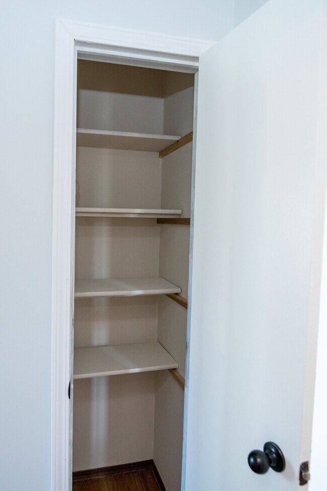 Building Photo - 152 Pierre Pl