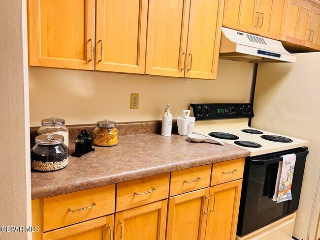 Building Photo - 252 Shadow Mountain Dr