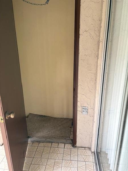 Building Photo - 8850 Royal Palm Blvd