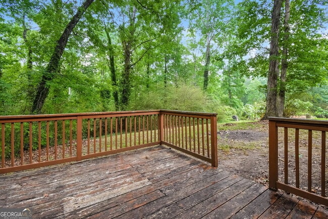 Building Photo - 3332 Chesterfield Ct