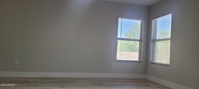 Building Photo - 34811 N 30th Dr