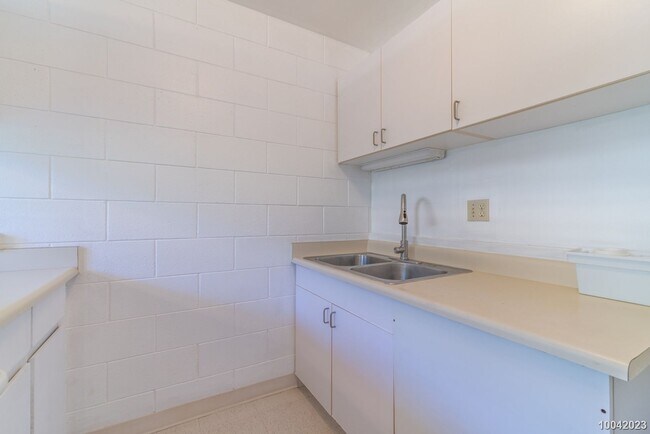 Building Photo - 94-942-942 Meheula Pkwy