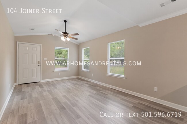 Building Photo - 104 Joiner Ave